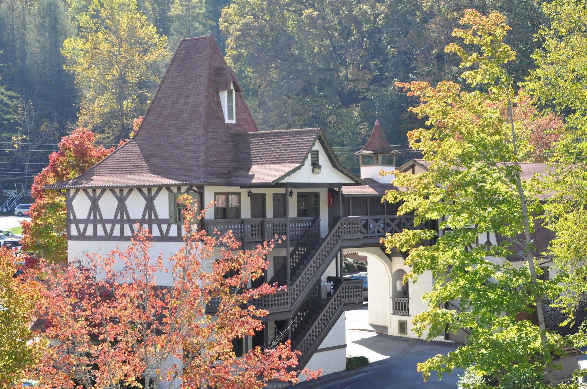 Helendorf River Inn, Suites & Conference Center Exterior photo