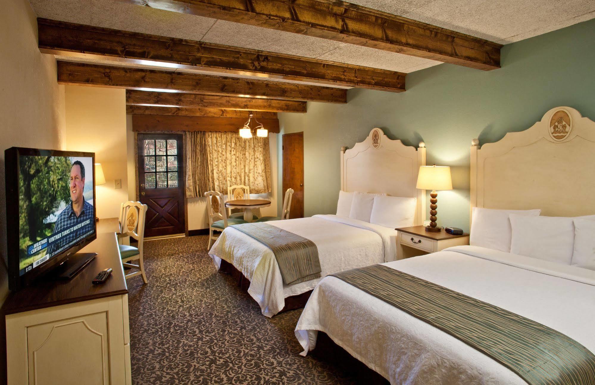 Helendorf River Inn, Suites & Conference Center Exterior photo